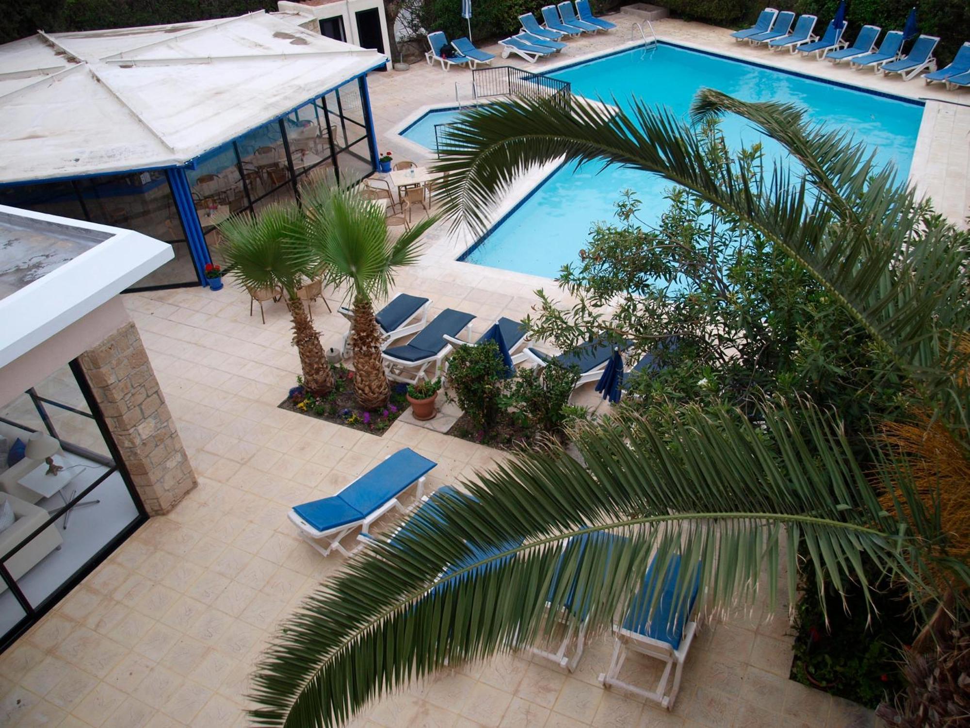 Hilltop Gardens Hotel Apartments Paphos Kültér fotó