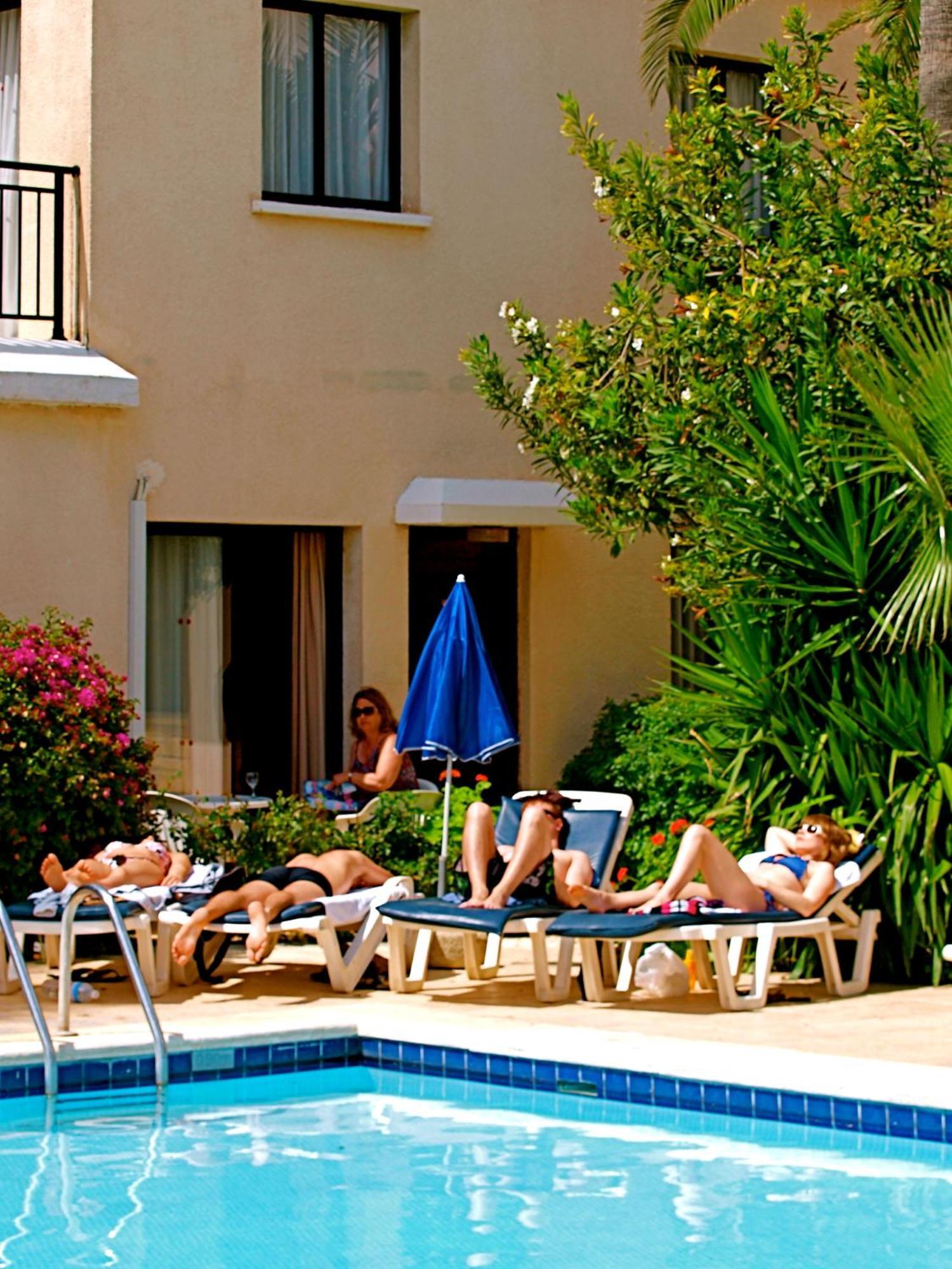 Hilltop Gardens Hotel Apartments Paphos Kültér fotó