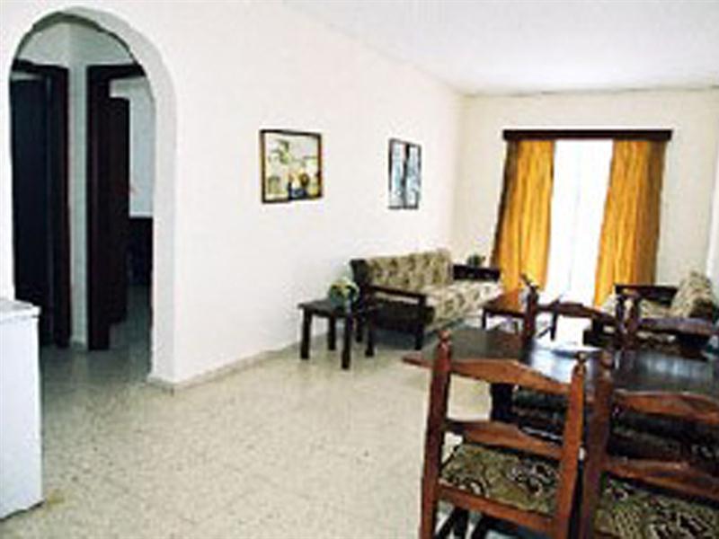 Hilltop Gardens Hotel Apartments Paphos Kültér fotó